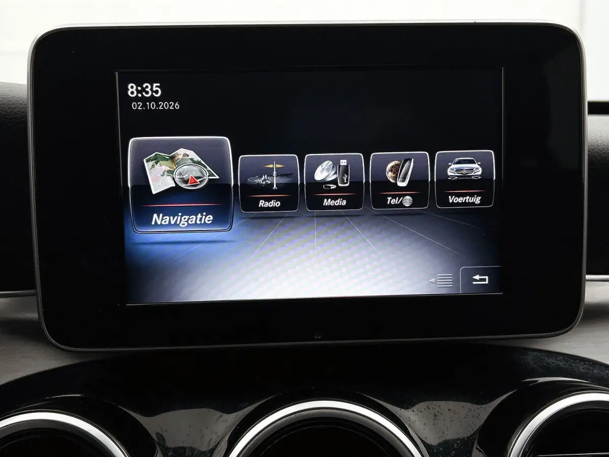 350 e Lease Edition | Sfeerverlichting | Stoelverwarming | Achteruitrijcamera | Parkeersensoren |