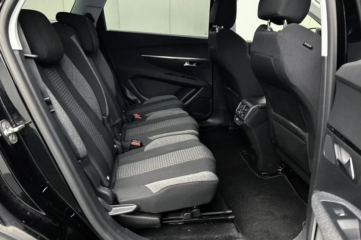 1.2 PureTech Blue Lease | Camera | Trekhaak | Cruise control