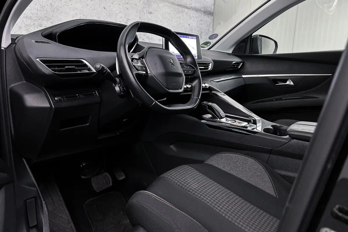 1.2 PureTech Blue Lease | Camera | Trekhaak | Cruise control