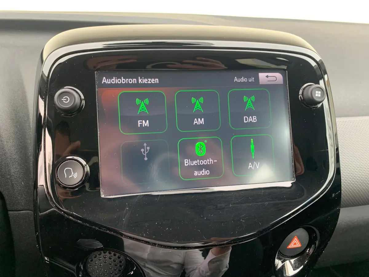 1.0 e-VTi Allure | AppleCarplay/ Android Auto | Camera | Climate Control | DAB | LMV 15" | Leuke Auto! |