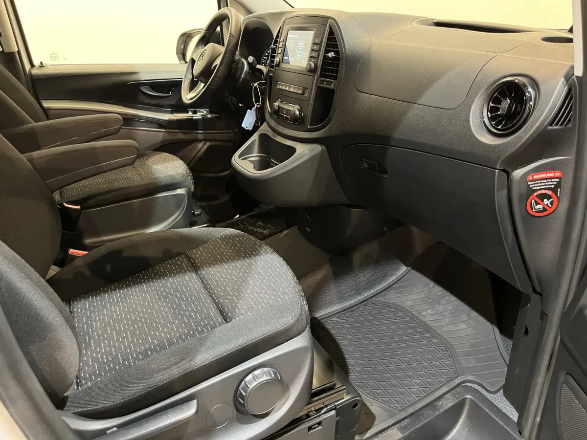 116 CDI Lang RWD Automaat / Euro 6 / Airco / CarPlay / Camera / Cruise Control  / Trekhaak / 3.800 KM !!!