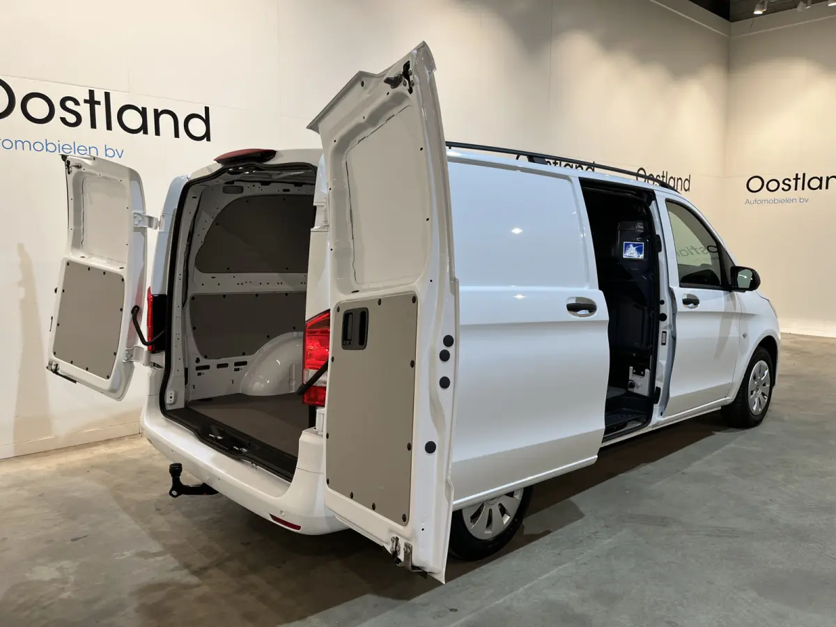 116 CDI Lang RWD Automaat / Euro 6 / Airco / CarPlay / Camera / Cruise Control  / Trekhaak / 3.800 KM !!!