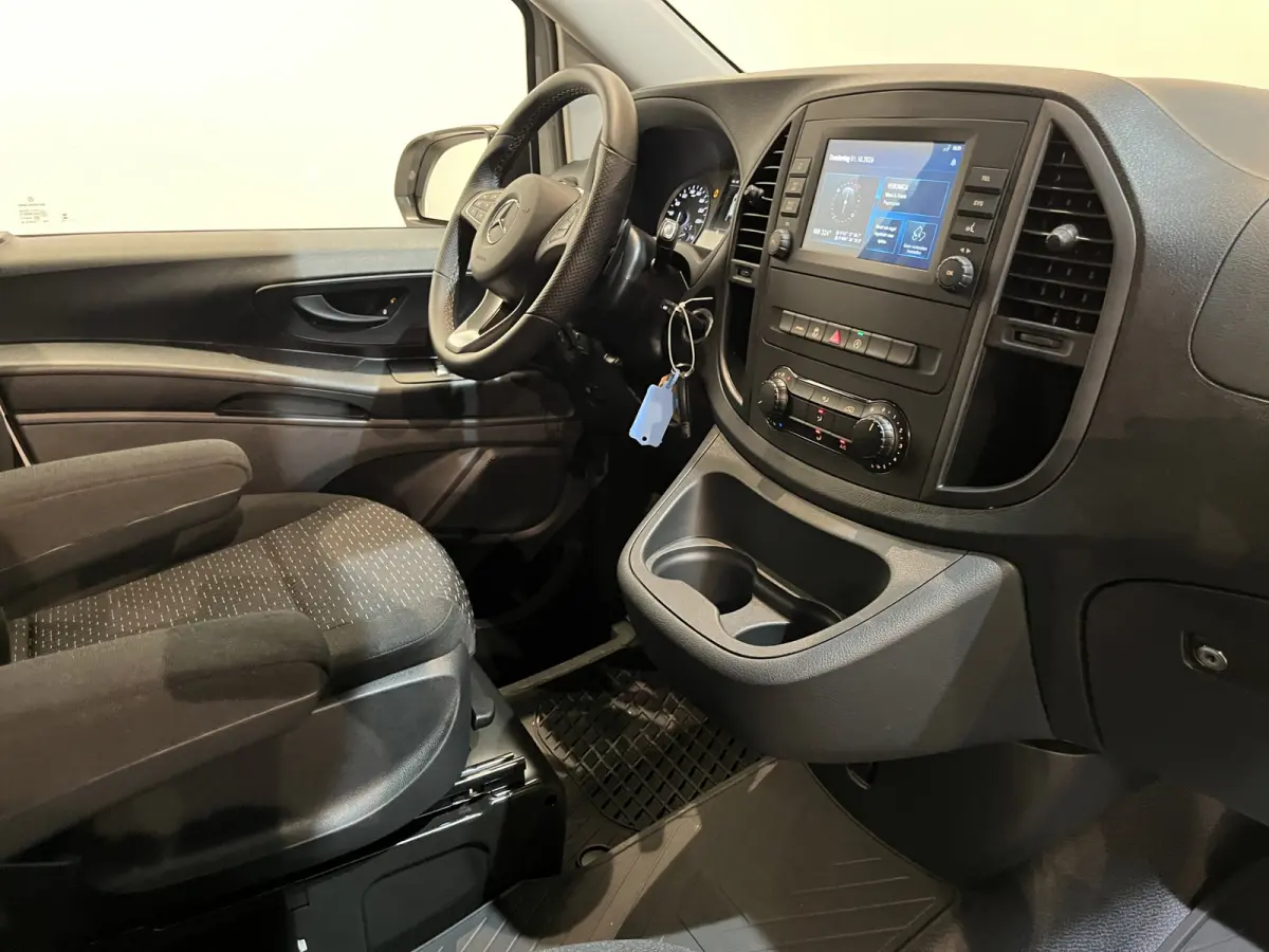 116 CDI Lang RWD Automaat / Euro 6 / Airco / CarPlay / Camera / Cruise Control  / Trekhaak / 3.800 KM !!!