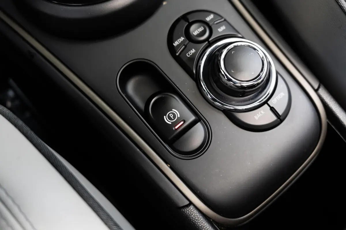 1.5 Cooper ALL4 Panoramadak Carplay