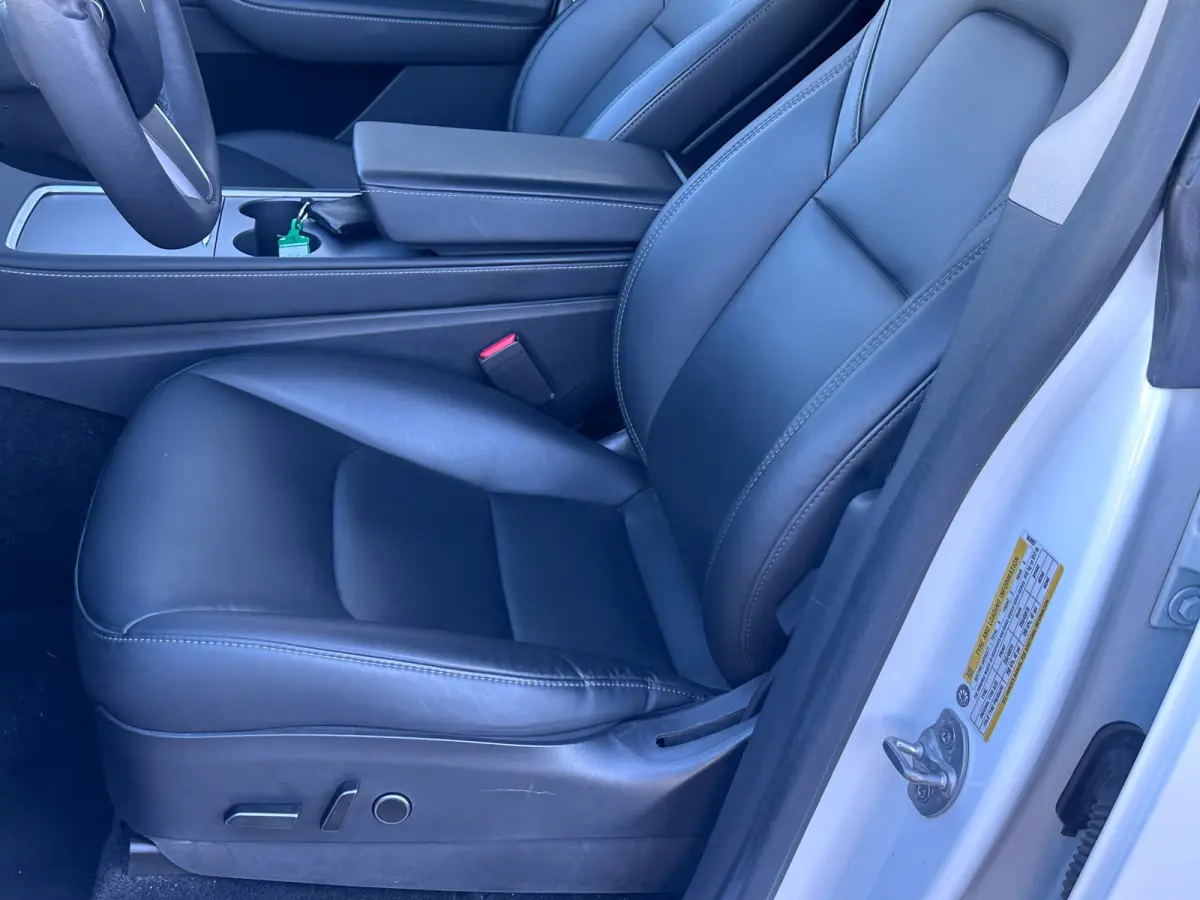 Long Range AWD 75 kWh Trekhaak SOH 89% DEALER OND 1 EIG