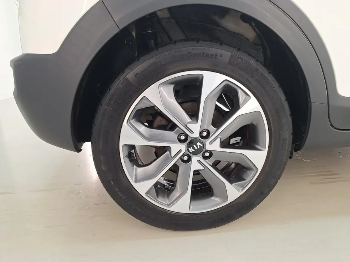 1.0 T-GDi 100PK DynamicPlusLine TWO-TONE | KEYLESS | NAVI | LMV | CRUISE