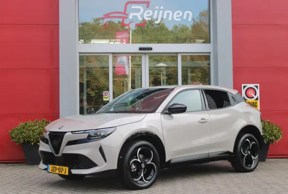 1.2 145PK AUTOMAAT Hybrid IBRIDA TI | TECHNO PACK: (LED MATRIX KOPLAMPEN, DRAADLOZE TELEFOONLADER, DODEHOEK DETECTIE, PARKEERSENSOREN VOOR ACHTER EN ZIJKANT, NAVIGATIE, ELEKTRISCH BEDIENBARE