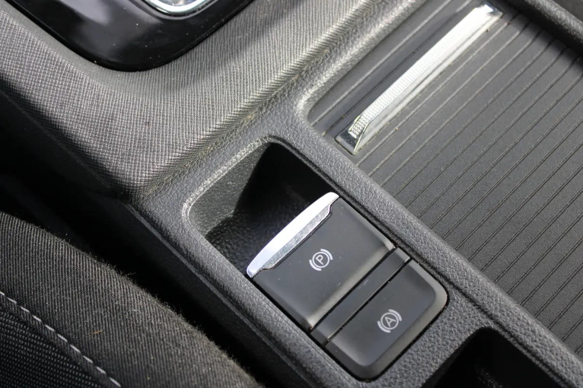 1.0 e-TSI Business Edition