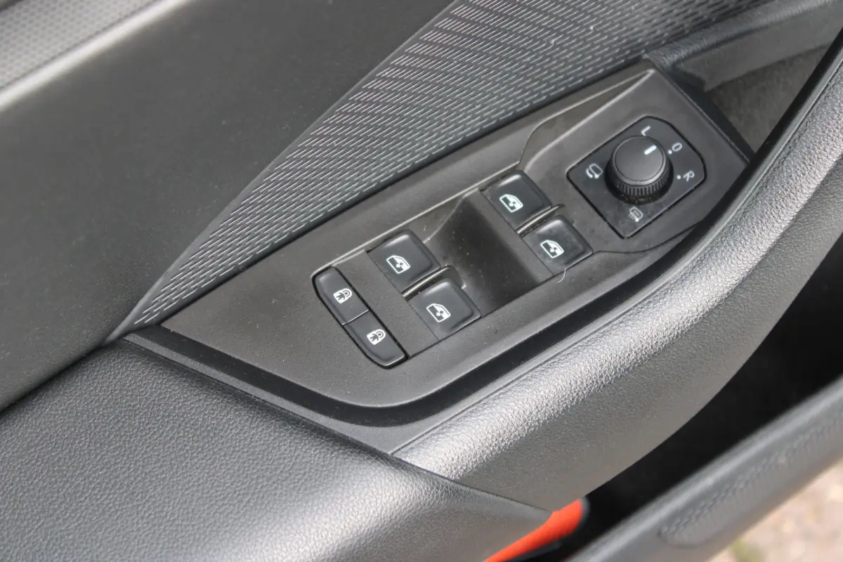 1.0 e-TSI Business Edition