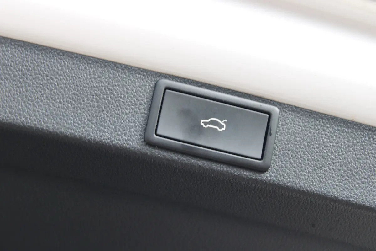 1.0 e-TSI Business Edition