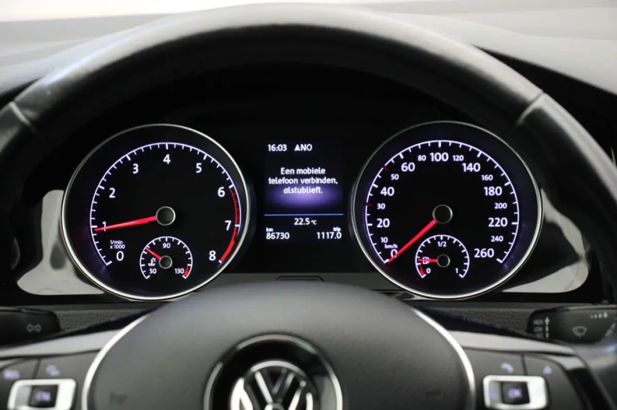 1.2 TSI R-Line - Navi, Clima, Stoelverw. Cruise