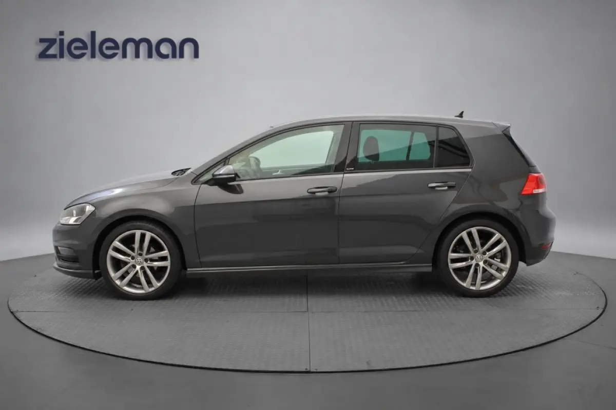 1.2 TSI R-Line - Navi, Clima, Stoelverw. Cruise