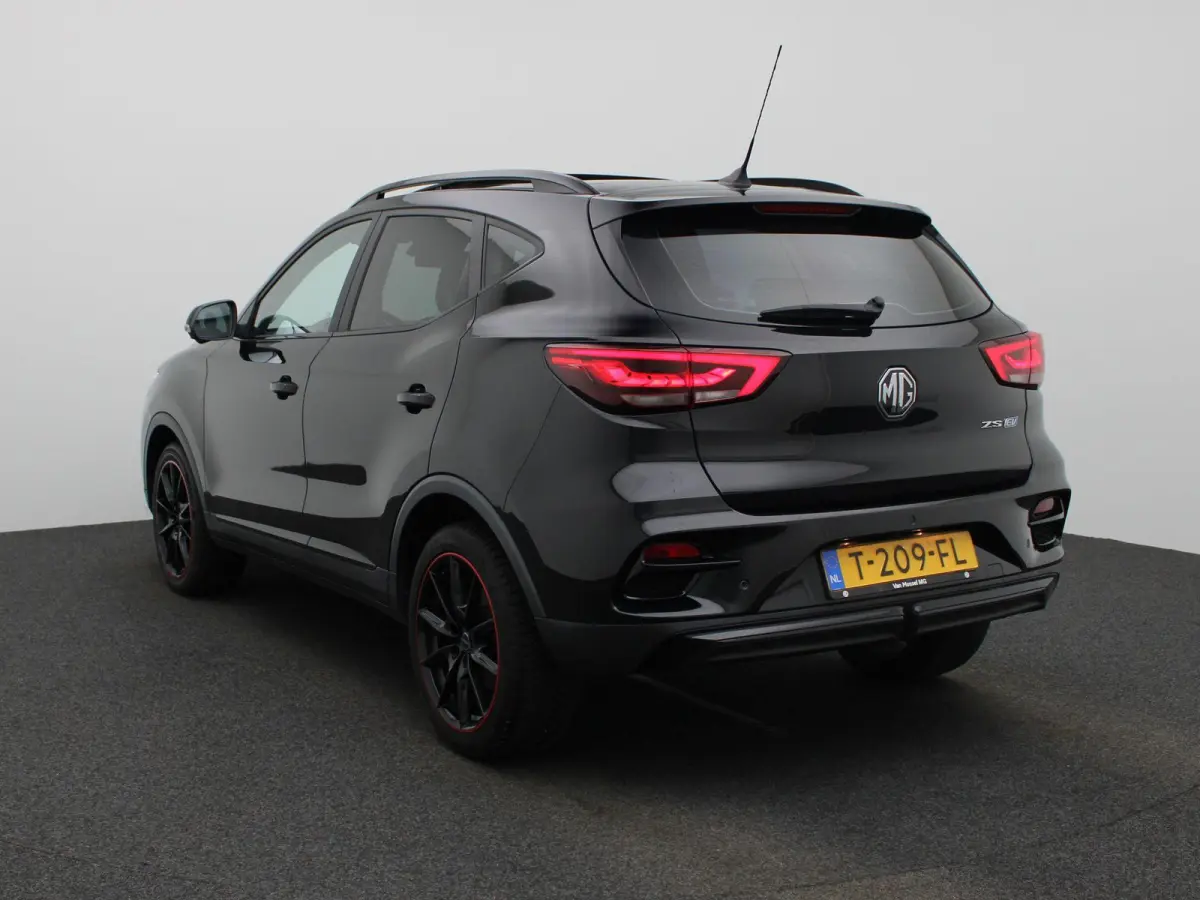 MG EV Long Range Luxury 70 kWh