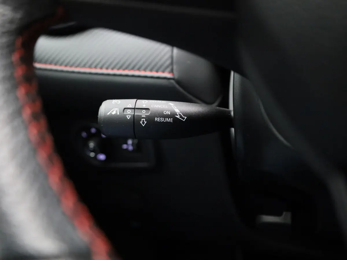 MG EV Long Range Luxury 70 kWh