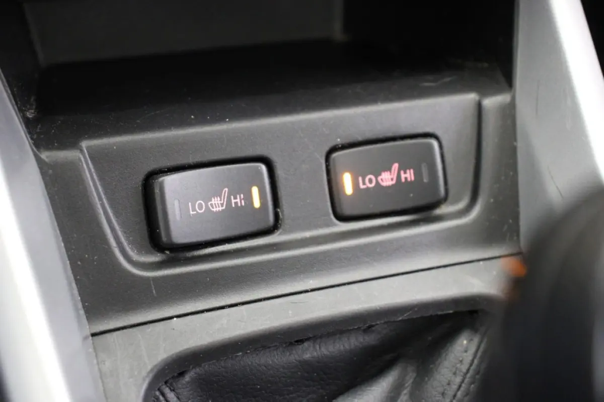 1.6 High Executive - Panorama, Carplay, Camera, Adapt. Cruise, Clima, Stoelverw.