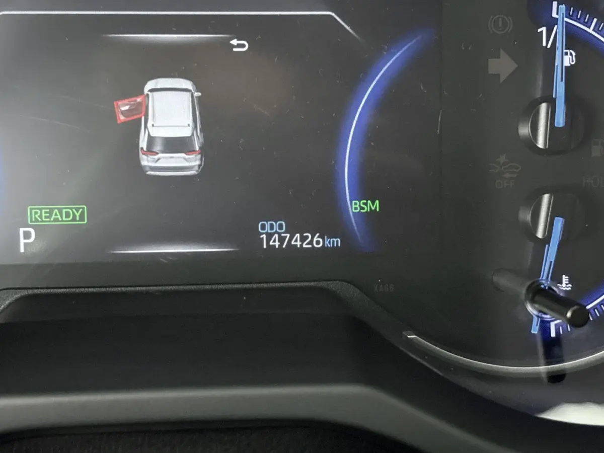 2.5 Hybrid Business | Achteruitrij Camera | 360 Camera | Stoelverwarming | Parkeersensoren Voor en Achter |