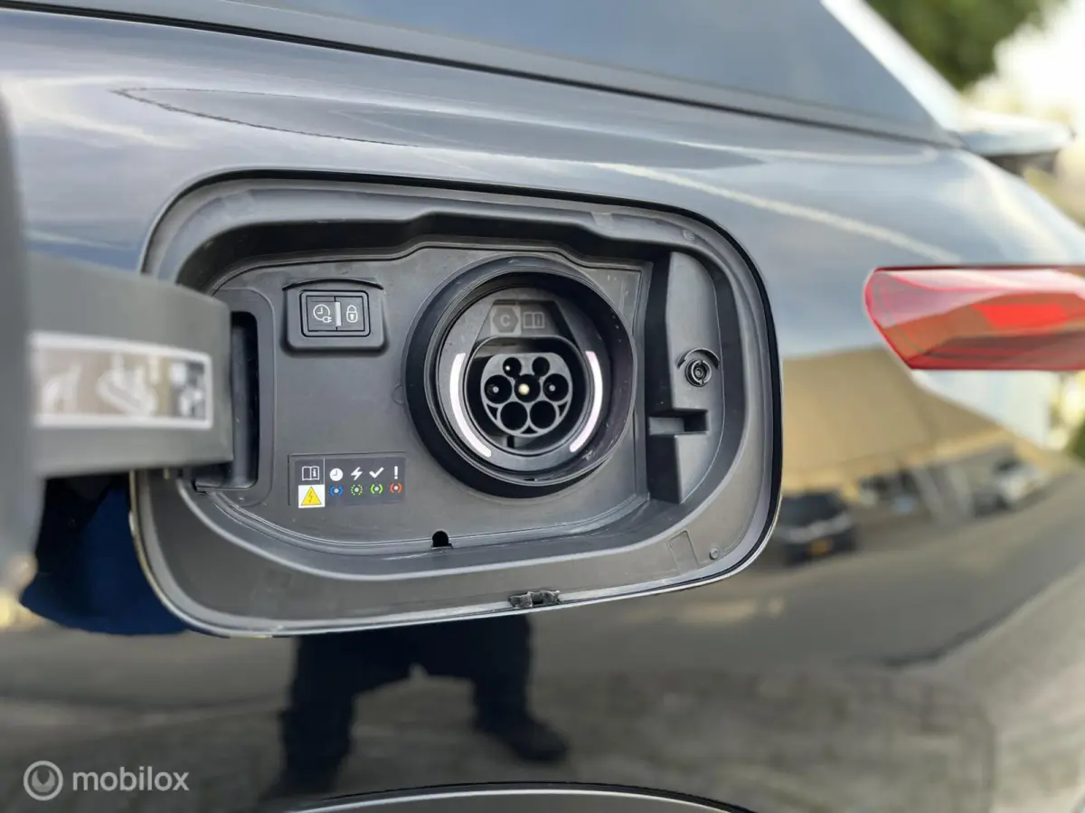 1.6 Plug-in Hybrid 225 Feel Keyless Led CarPlay Rijklaar!
