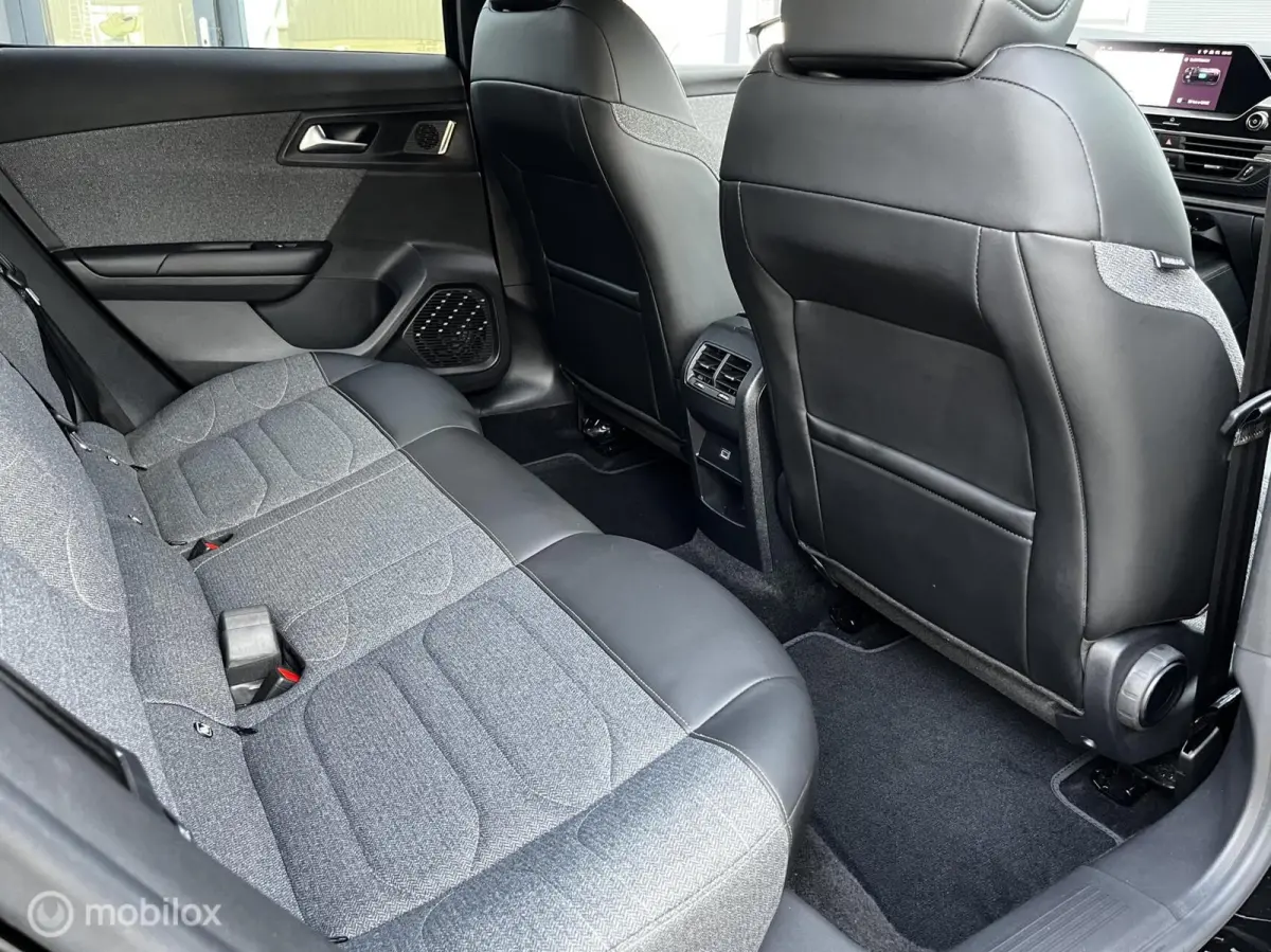 1.6 Plug-in Hybrid 225 Feel Keyless Led CarPlay Rijklaar!