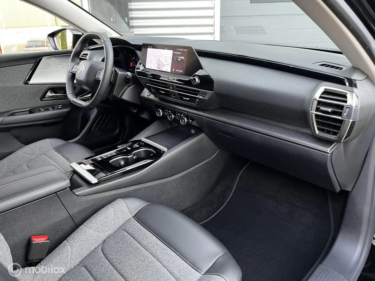 1.6 Plug-in Hybrid 225 Feel Keyless Led CarPlay Rijklaar!