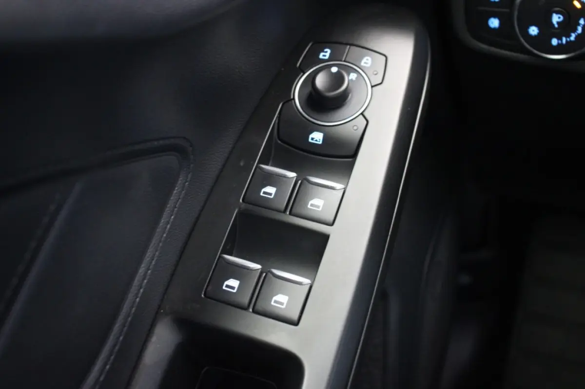 1.0 EcoBoost Hybrid Edition Business - Carplay, Camera, Cruise, Terkhaak