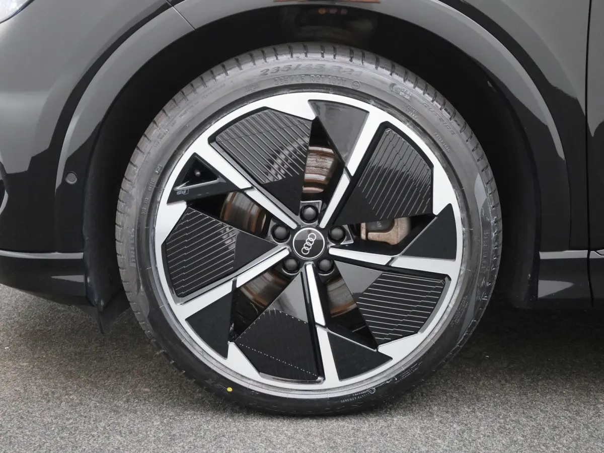 40 S edition 77 kWh | 96,1% SOH |