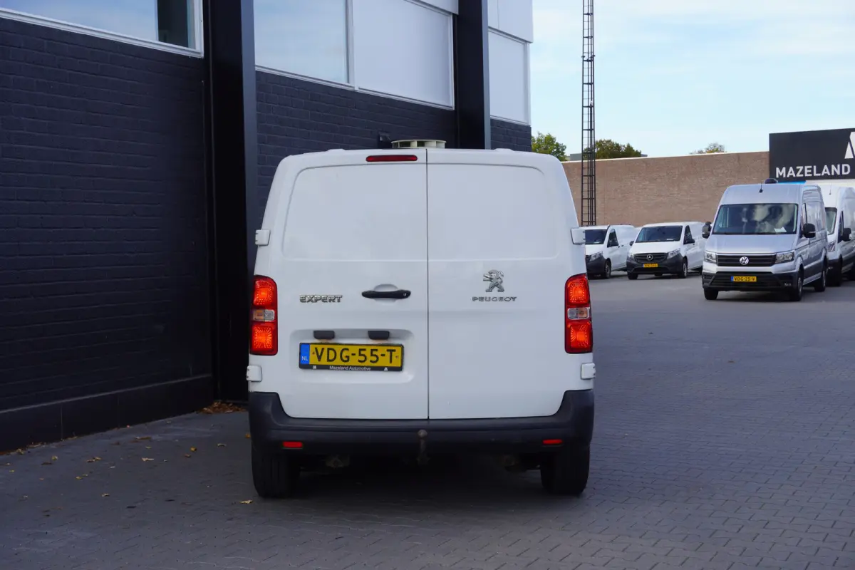 1.5 BlueHDI L2 EURO 6 - Airco - Navi - Cruise - €9.950,- Excl.