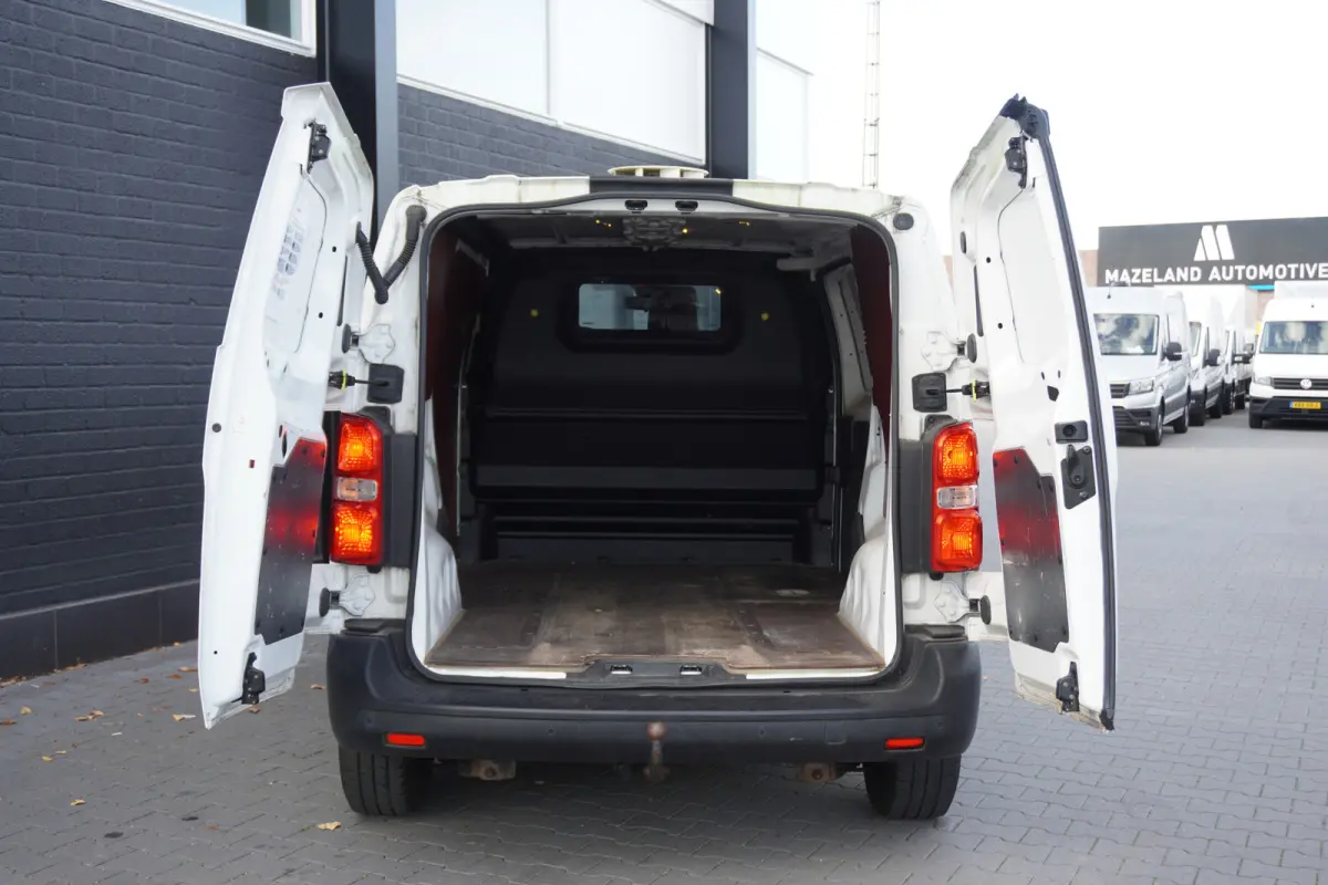 1.5 BlueHDI L2 EURO 6 - Airco - Navi - Cruise - €9.950,- Excl.