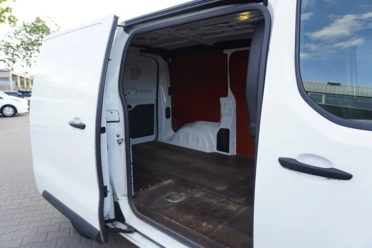 1.5 BlueHDI L2 EURO 6 - Airco - Navi - Cruise - €9.950,- Excl.