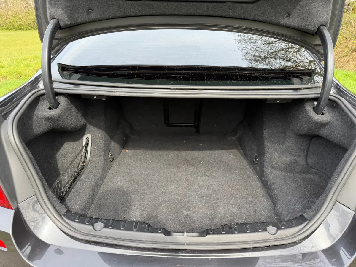 550i Executive | 500PK | Eisenmann Uitlaat |KW-Schroefset