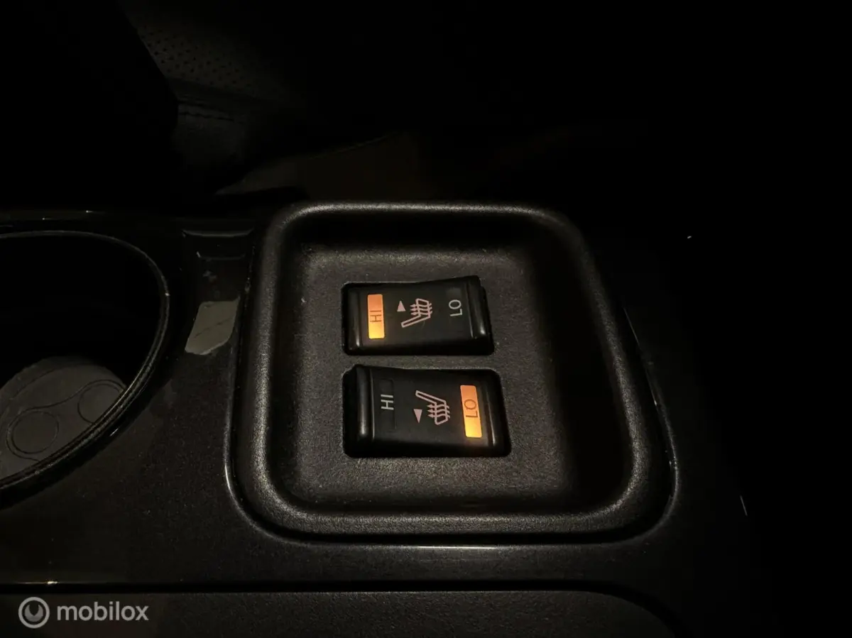 1.2 DIG-T S/S Tekna PANO LEDER 360CAM NAVI DAB+