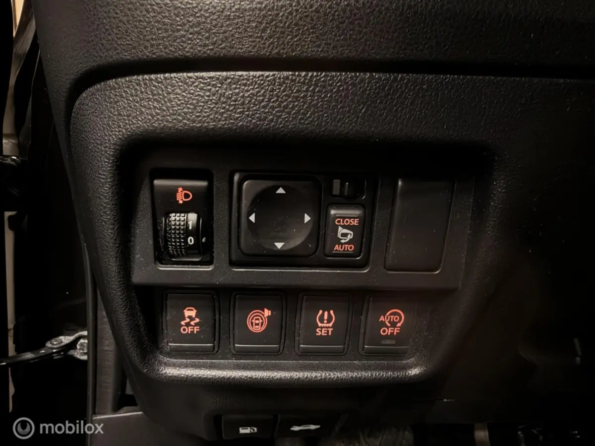 1.2 DIG-T S/S Tekna PANO LEDER 360CAM NAVI DAB+