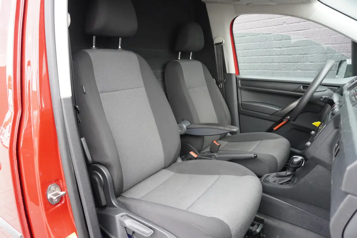 2.0 TDI Maxi Automaat EURO 6 Airco - PDC - Cruise - €12.950,- Excl.