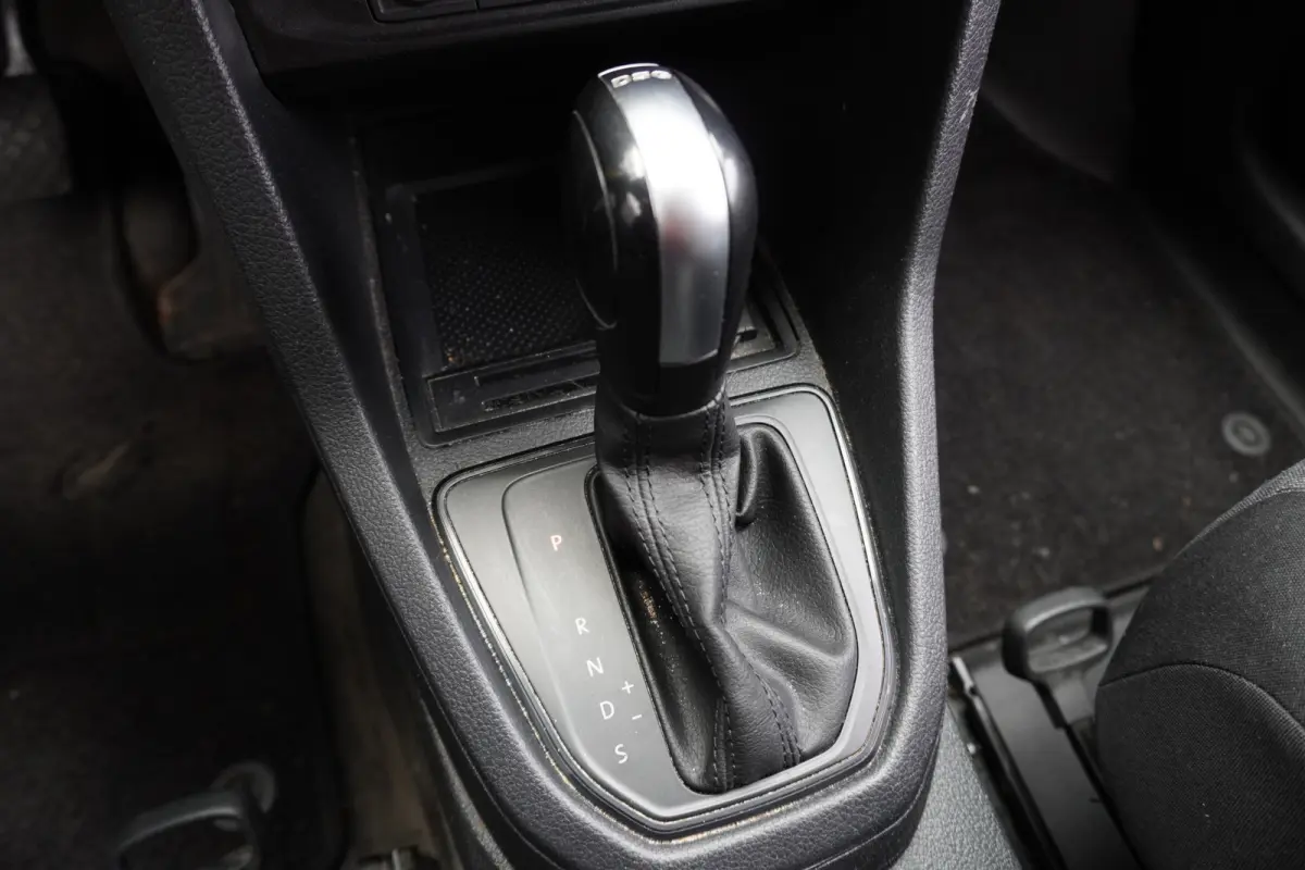 2.0 TDI Maxi Automaat EURO 6 Airco - PDC - Cruise - €12.950,- Excl.
