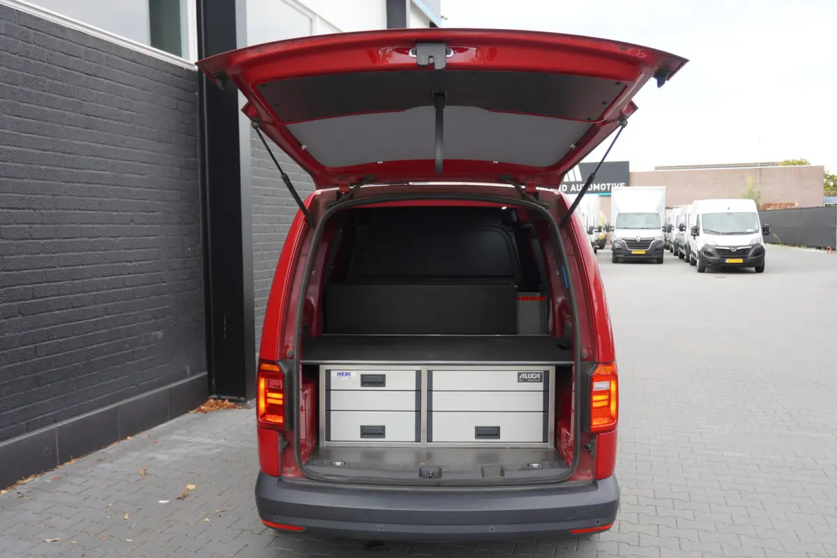 2.0 TDI Maxi Automaat EURO 6 Airco - PDC - Cruise - €12.950,- Excl.