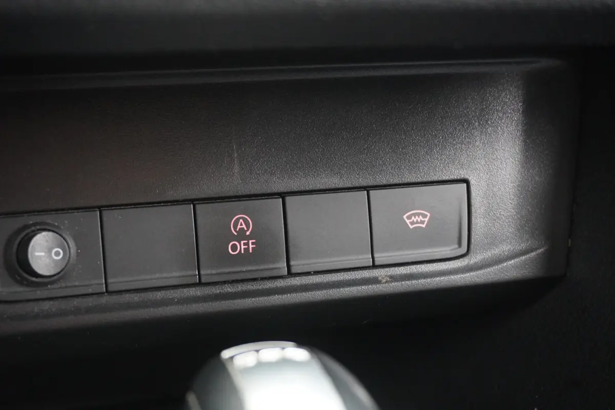 2.0 TDI Maxi Automaat EURO 6 Airco - PDC - Cruise - €12.950,- Excl.