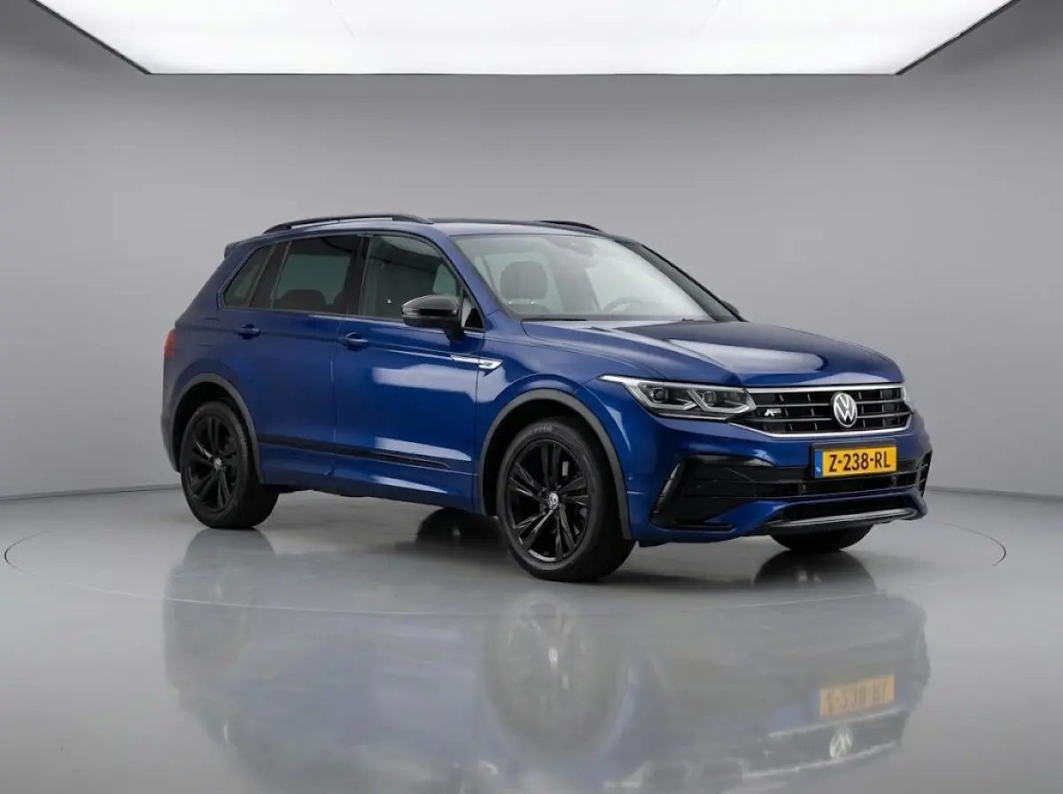 1.5 TSI R-Line Business 150 PK| Dealeronderhouden | Trekhaak | Panoramadak | 360 Camera | Stoelverwarming | Stuurwielverwarming | Climatronic | Navigatie | Achterklep Elektrisch