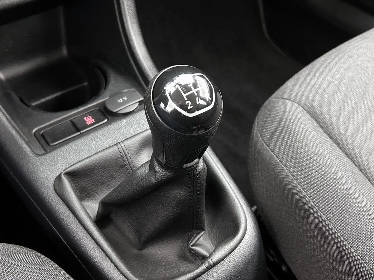 Up! 1.0 65 PK| Origineel Nederlands | Dealeronderhouden | Airco | Bluetooth | 5 Deurs | All-seasonbanden |