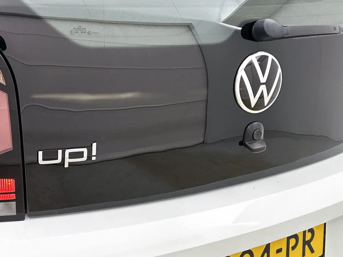 Up! 1.0 65 PK| Origineel Nederlands | Dealeronderhouden | Airco | Bluetooth | 5 Deurs | All-seasonbanden |