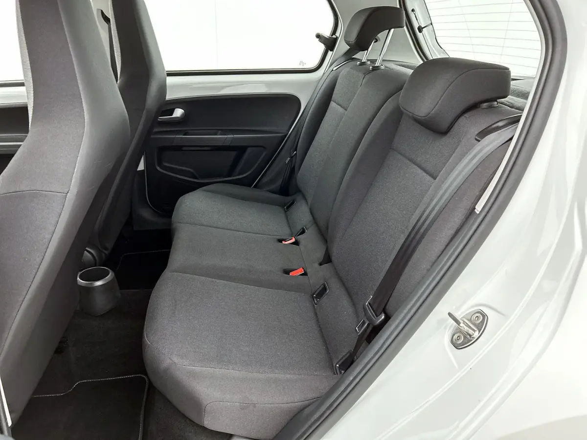 Up! 1.0 65 PK| Origineel Nederlands | Dealeronderhouden | Airco | Bluetooth | 5 Deurs | All-seasonbanden |