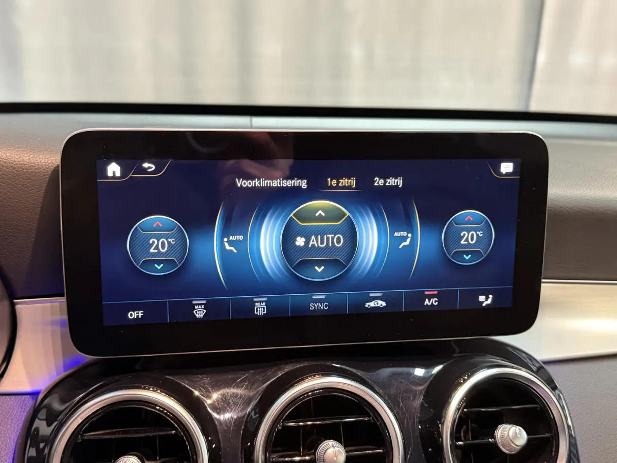 4MATIC 18"/SOH 87%/Trekhaak/Leder + memory/Stoelverwarming/Matrix LED/Dodehoek/360 camera/Apple Carplay & Android Auto