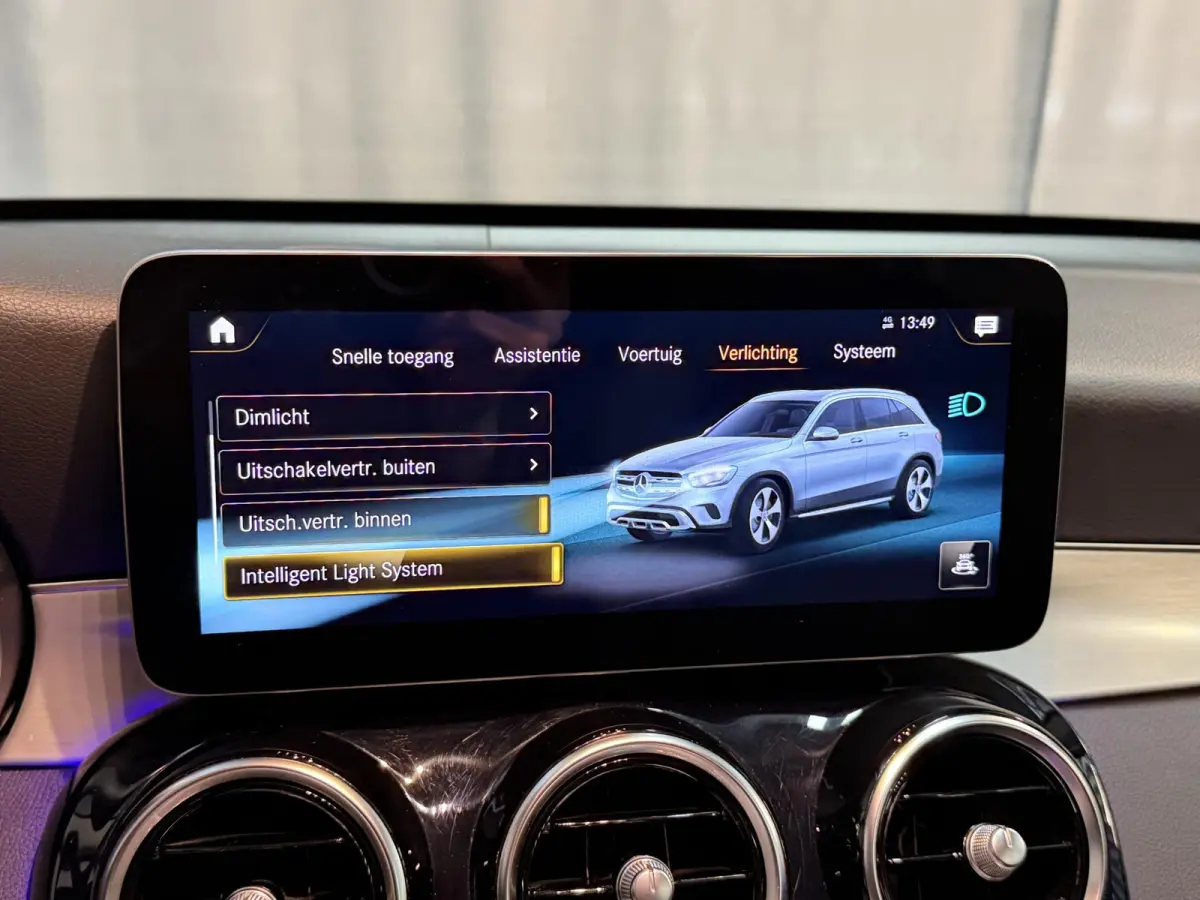 4MATIC 18"/SOH 87%/Trekhaak/Leder + memory/Stoelverwarming/Matrix LED/Dodehoek/360 camera/Apple Carplay & Android Auto