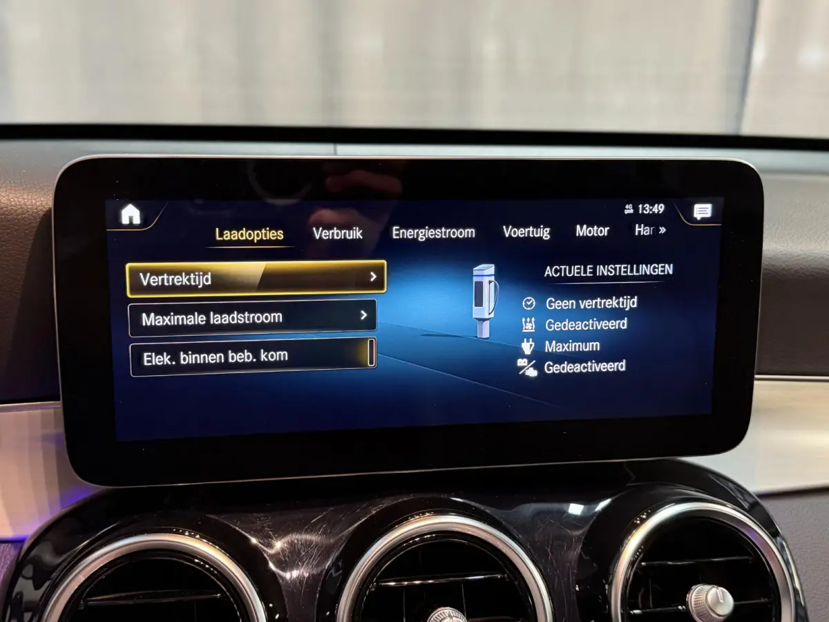 4MATIC 18"/SOH 87%/Trekhaak/Leder + memory/Stoelverwarming/Matrix LED/Dodehoek/360 camera/Apple Carplay & Android Auto