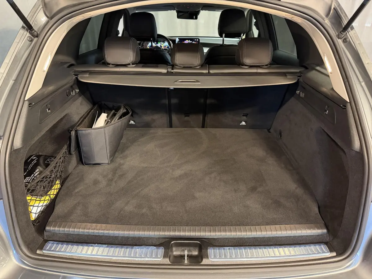 4MATIC 18"/SOH 87%/Trekhaak/Leder + memory/Stoelverwarming/Matrix LED/Dodehoek/360 camera/Apple Carplay & Android Auto
