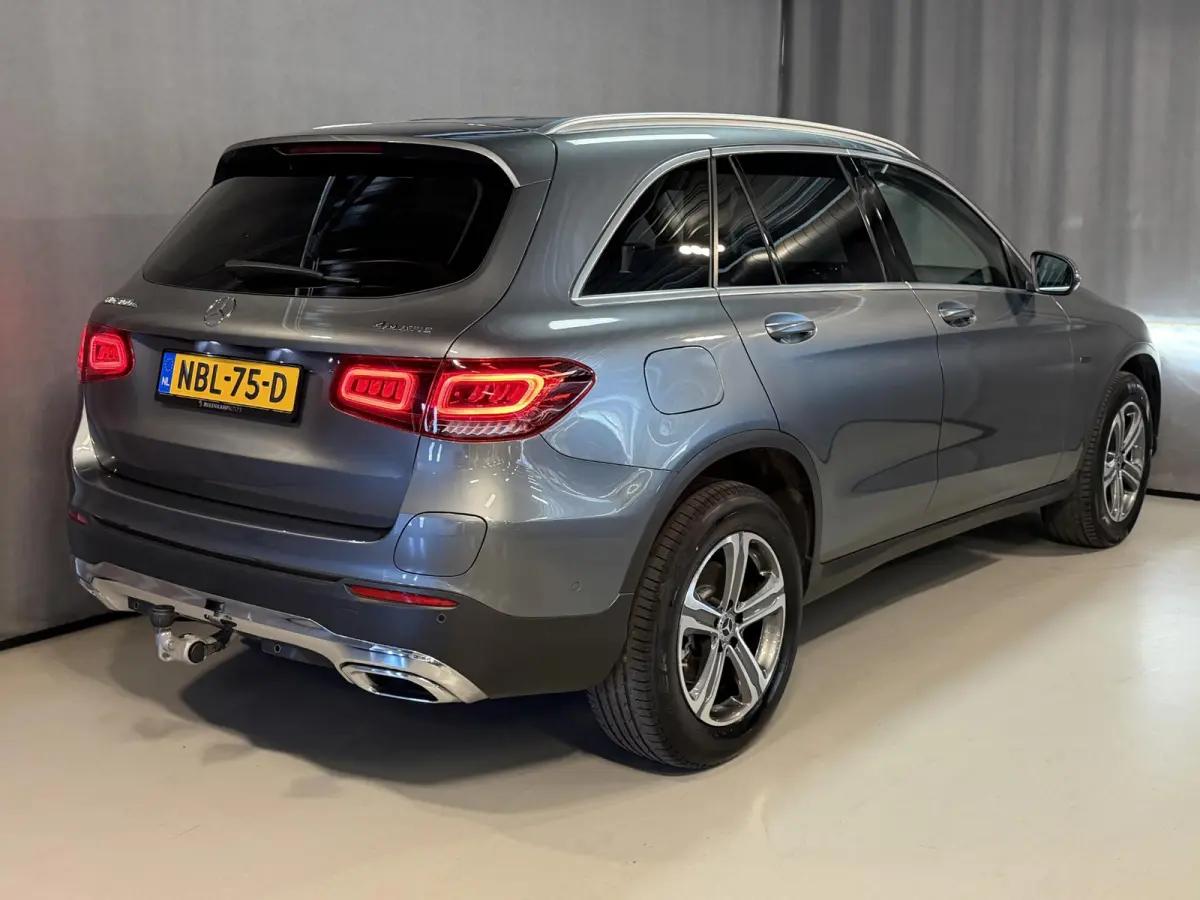 4MATIC 18"/SOH 87%/Trekhaak/Leder + memory/Stoelverwarming/Matrix LED/Dodehoek/360 camera/Apple Carplay & Android Auto