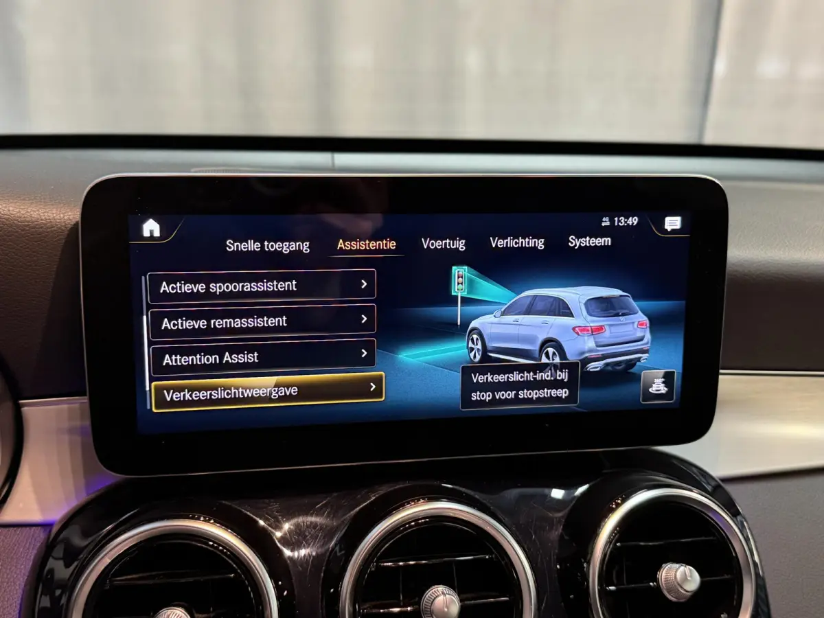 4MATIC 18"/SOH 87%/Trekhaak/Leder + memory/Stoelverwarming/Matrix LED/Dodehoek/360 camera/Apple Carplay & Android Auto
