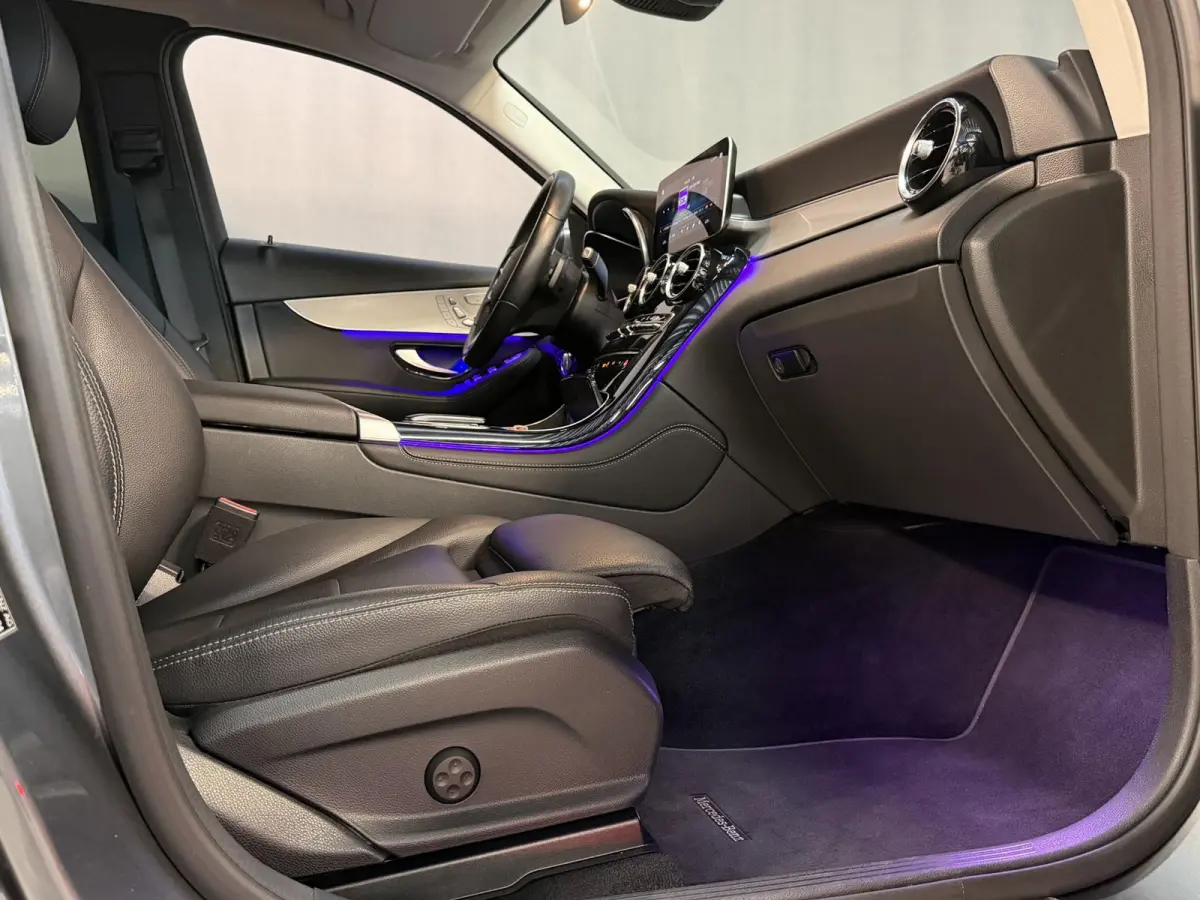 4MATIC 18"/SOH 87%/Trekhaak/Leder + memory/Stoelverwarming/Matrix LED/Dodehoek/360 camera/Apple Carplay & Android Auto