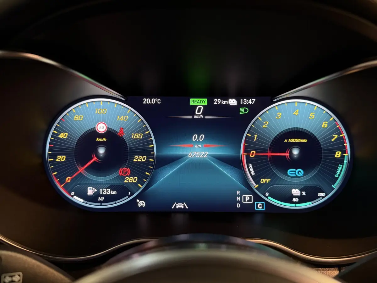 4MATIC 18"/SOH 87%/Trekhaak/Leder + memory/Stoelverwarming/Matrix LED/Dodehoek/360 camera/Apple Carplay & Android Auto