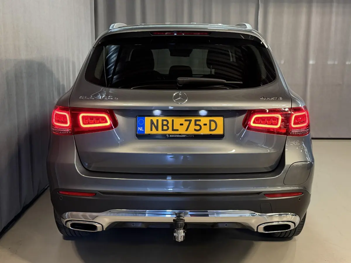 4MATIC 18"/SOH 87%/Trekhaak/Leder + memory/Stoelverwarming/Matrix LED/Dodehoek/360 camera/Apple Carplay & Android Auto