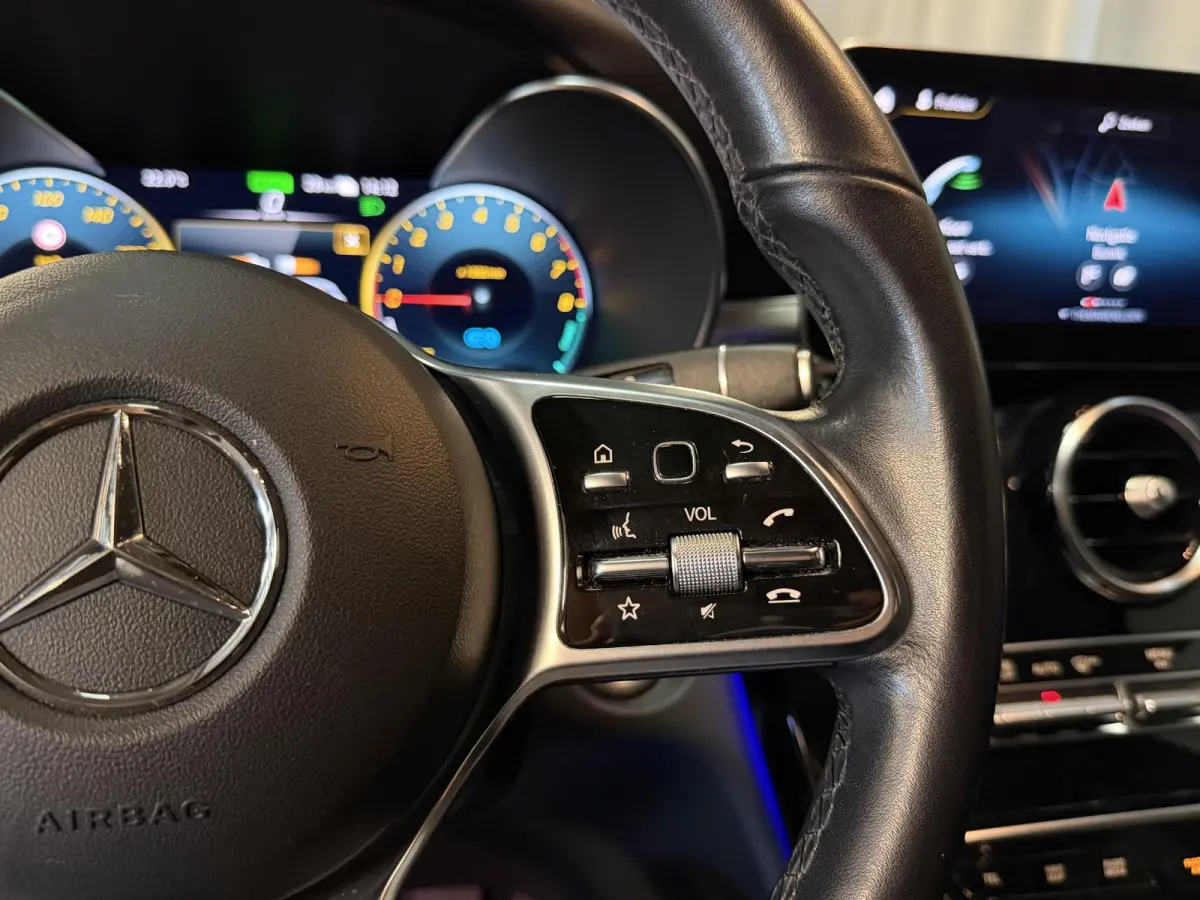 4MATIC 18"/SOH 87%/Trekhaak/Leder + memory/Stoelverwarming/Matrix LED/Dodehoek/360 camera/Apple Carplay & Android Auto