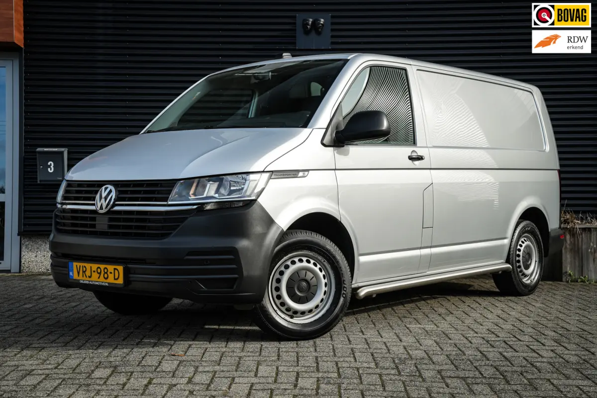 2.0 TDI L1H1 28 Comfortline | Navi | Bluetooth | Metallic lak | Trekhaak | Elektr. ramen |